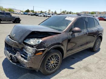  Salvage Porsche Cayenne