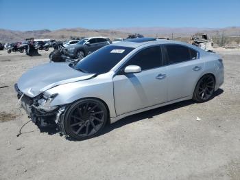  Salvage Nissan Maxima