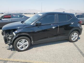  Salvage Nissan Kicks