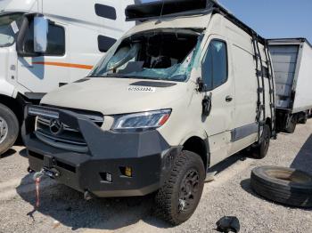  Salvage Mercedes-Benz Sprinter