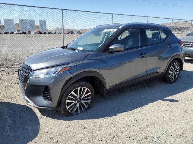  Salvage Nissan Kicks