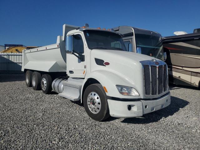  Salvage Peterbilt 579