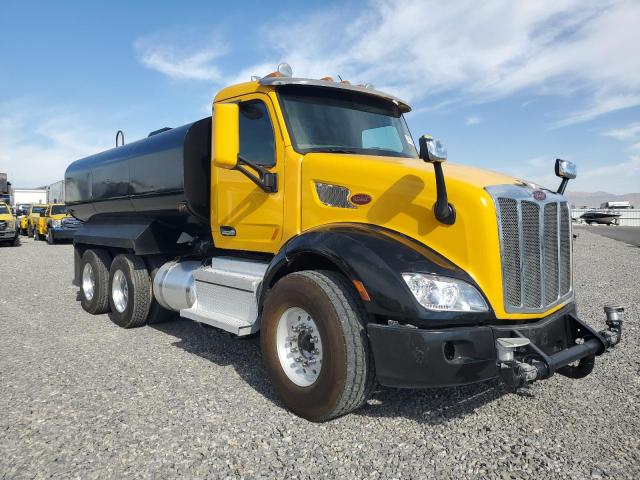  Salvage Peterbilt 579