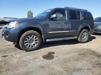  Salvage Nissan Pathfinder