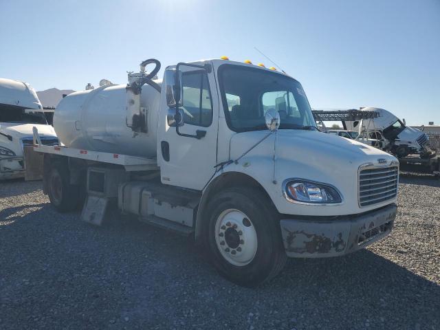  Salvage Freightliner M2 106 Med