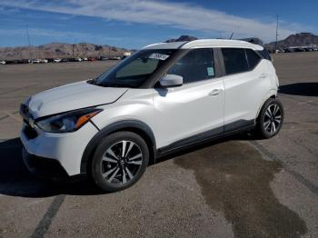  Salvage Nissan Kicks