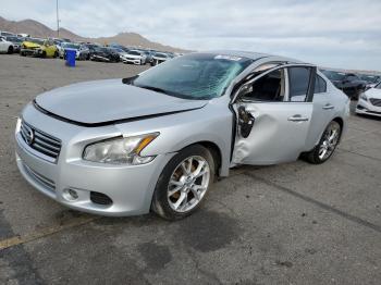  Salvage Nissan Maxima