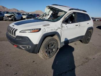  Salvage Jeep Cherokee