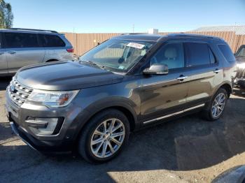  Salvage Ford Explorer