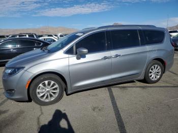  Salvage Chrysler Pacifica