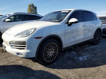  Salvage Porsche Cayenne