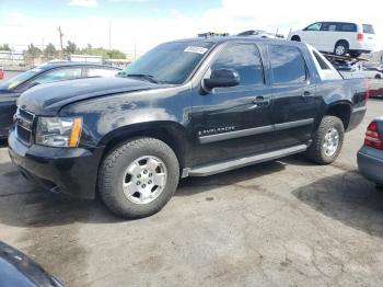  Salvage Chevrolet Avalanche