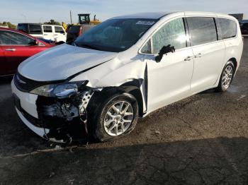  Salvage Chrysler Minivan