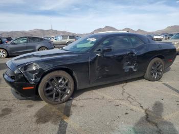  Salvage Dodge Challenger