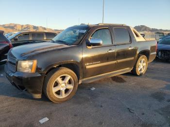  Salvage Chevrolet Avalanche