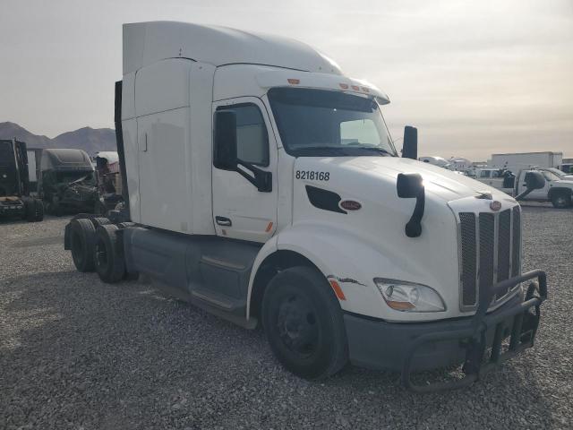  Salvage Peterbilt 579