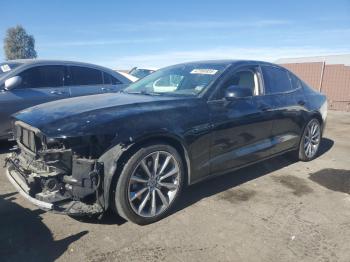  Salvage Volvo S60