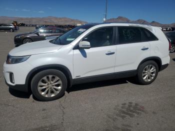  Salvage Kia Sorento