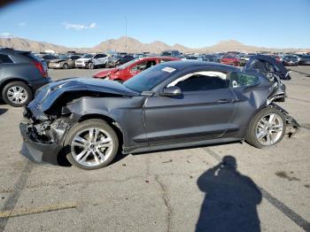  Salvage Ford Mustang