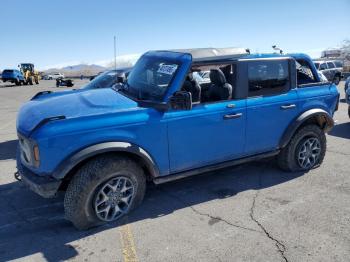  Salvage Ford Bronco