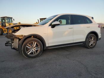  Salvage Porsche Cayenne