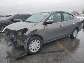  Salvage Nissan Versa