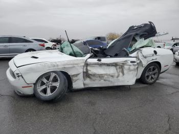  Salvage Dodge Challenger