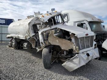  Salvage Peterbilt 330