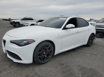  Salvage Alfa Romeo Giulia Sup