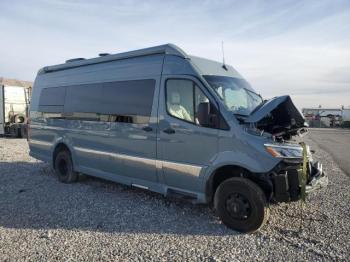  Salvage Mercedes-Benz Sprinter