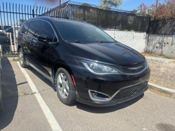  Salvage Chrysler Pacifica
