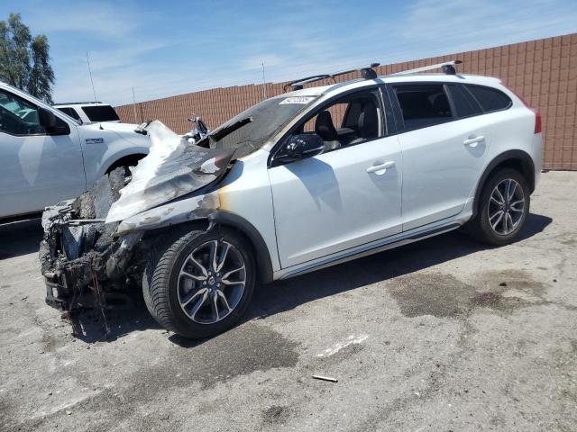  Salvage Volvo V60