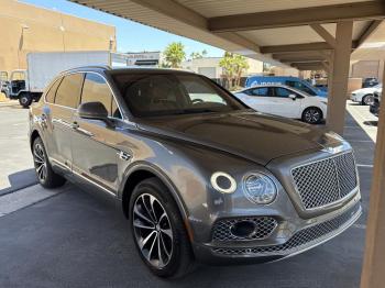  Salvage Bentley Bentayga