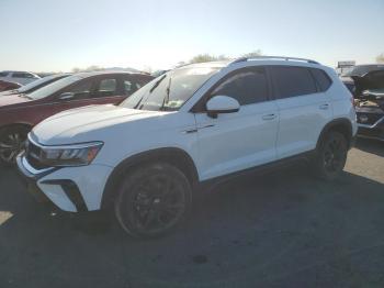  Salvage Volkswagen Taos