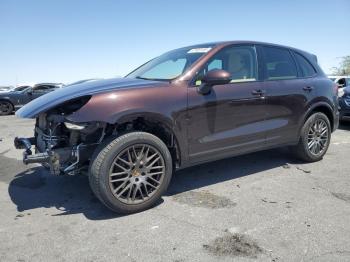  Salvage Porsche Cayenne