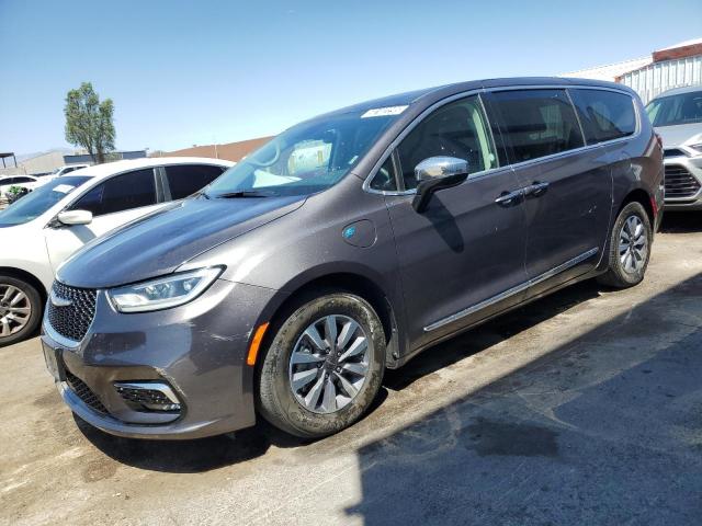  Salvage Chrysler Pacifica