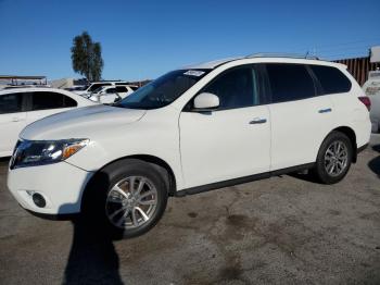  Salvage Nissan Pathfinder