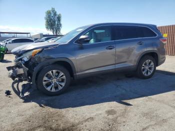  Salvage Toyota Highlander