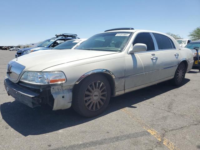 Salvage Lincoln Towncar