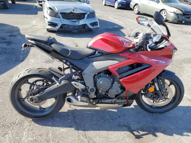  Salvage Triumph Motorcycle Daytona 66