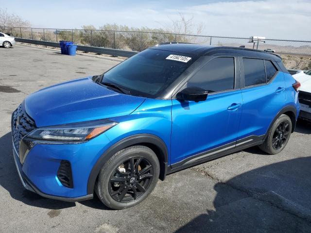  Salvage Nissan Kicks