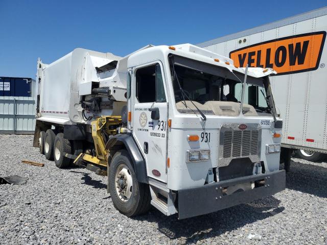  Salvage Peterbilt 320