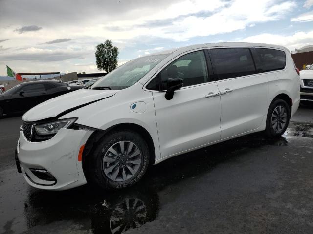  Salvage Chrysler Pacifica