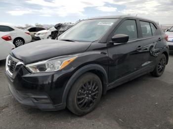 Salvage Nissan Kicks