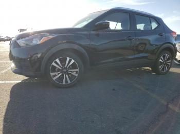 Salvage Nissan Kicks