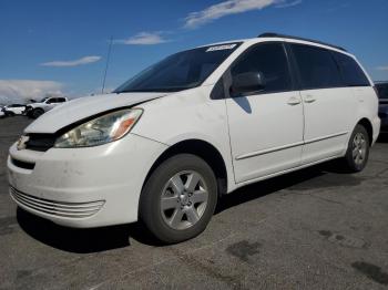  Salvage Toyota Sienna