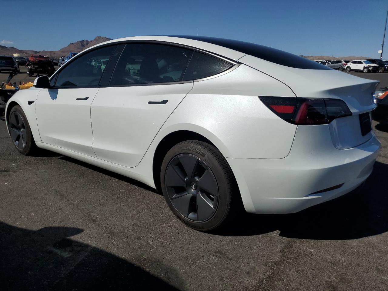 Tesla Model 3 Image 5