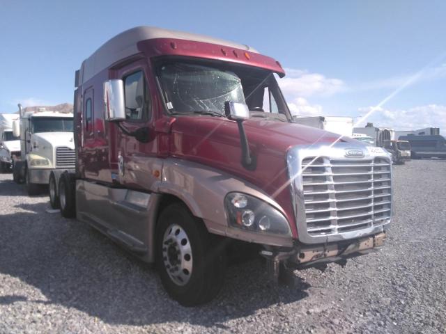  Salvage Freightliner Cascadia 1