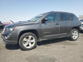  Salvage Jeep Compass