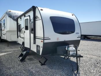  Salvage Kzrv Trailer